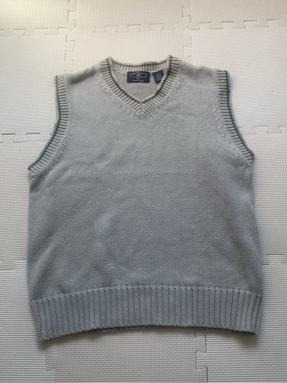 American Eagle Vintave V-Neck Sweater Vest  Tan Size S